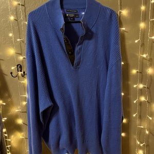 Beautiful and so soft over sized men’s cashmere sweater.